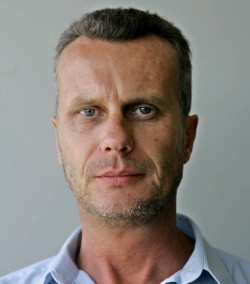 Бари Хатън